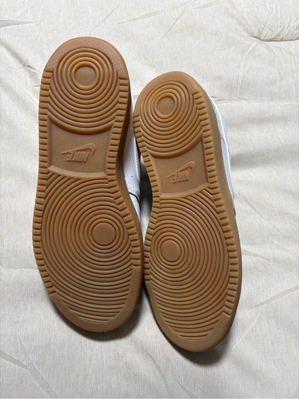 Nike White Leather Low-Top Sneakers with Gum Sole - Picture 5 of 7